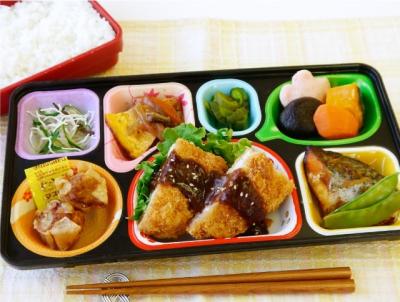 昼食無料支給