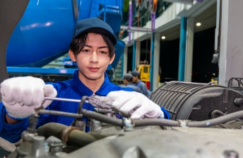 車体整備・鈑金修理・車両塗装